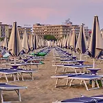 Sea-front In An Excellent Position * Bibione