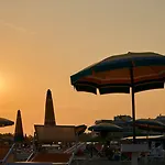 Sea-front In An Excellent Position Apartment Bibione