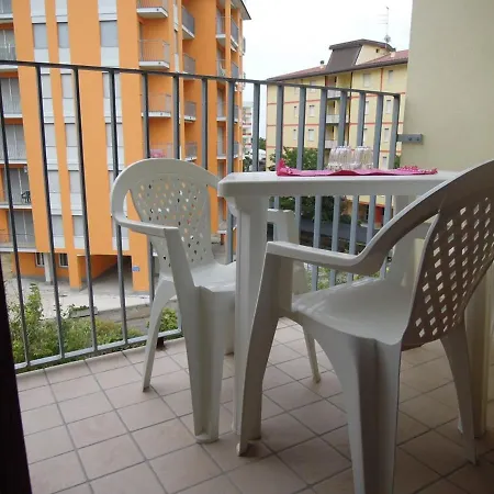 Sea-front In An Excellent Position Apartman