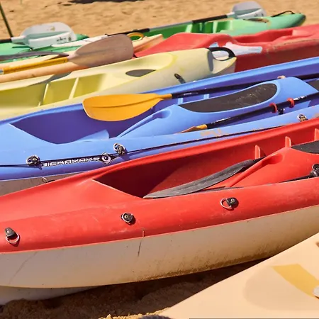 Sea-front In An Excellent Position דירה ביביונה