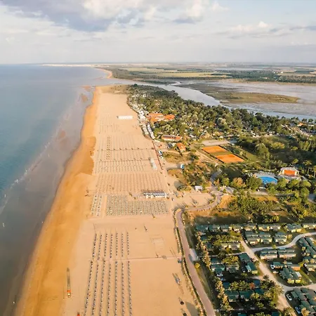 Sea-front In An Excellent Position Bibione