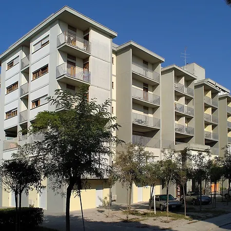 Sea-front In An Excellent Position Apartman *
