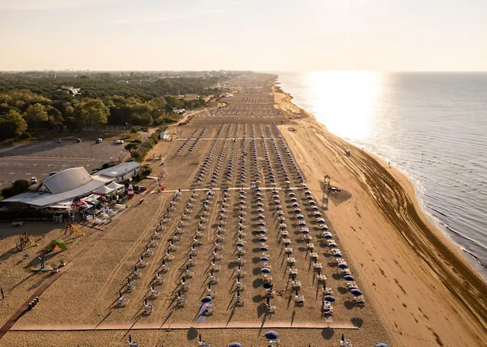 Sea-front In An Excellent Position Lejlighed